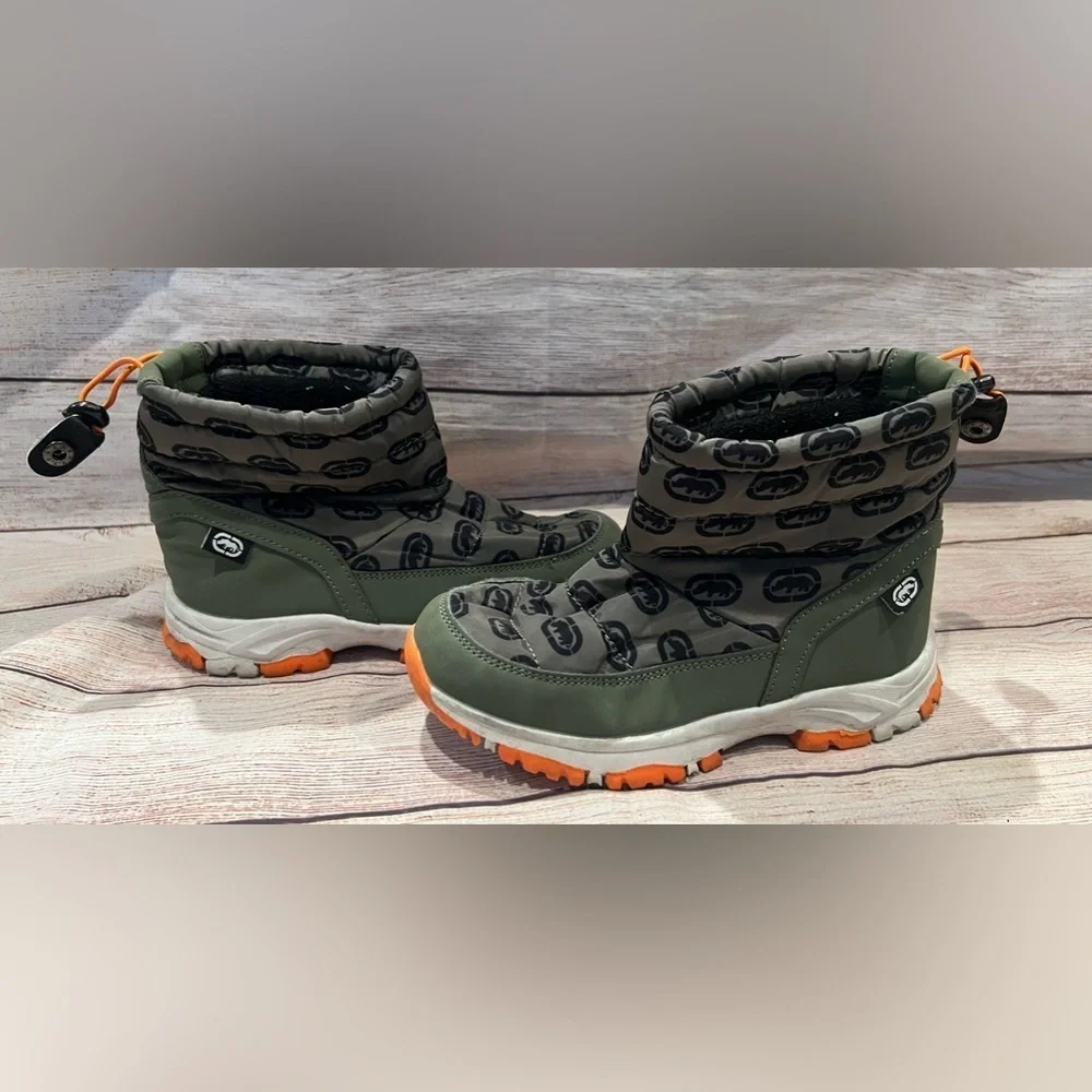 Ecko Unltd Big Kids Unisex Olive Green Quilted Fabric Boots, Big Kid Size 1